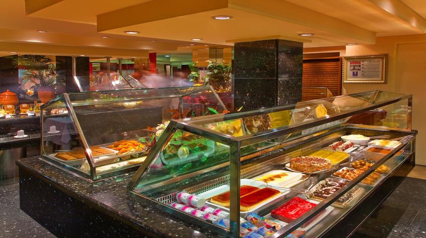 Avenida Kitchen