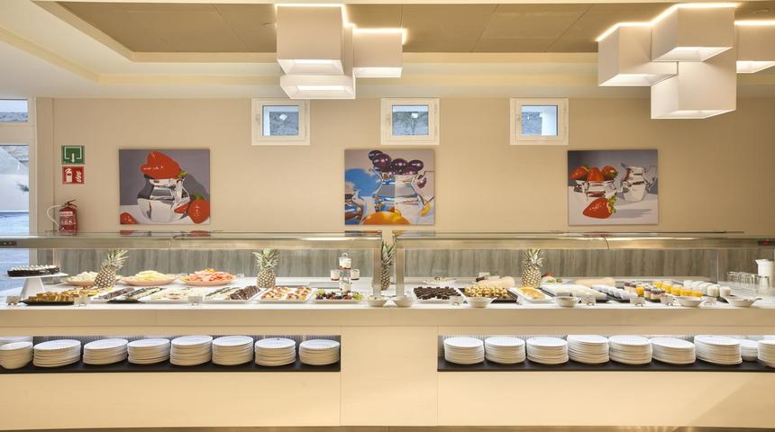 Grand Luxor Hotel Kitchen