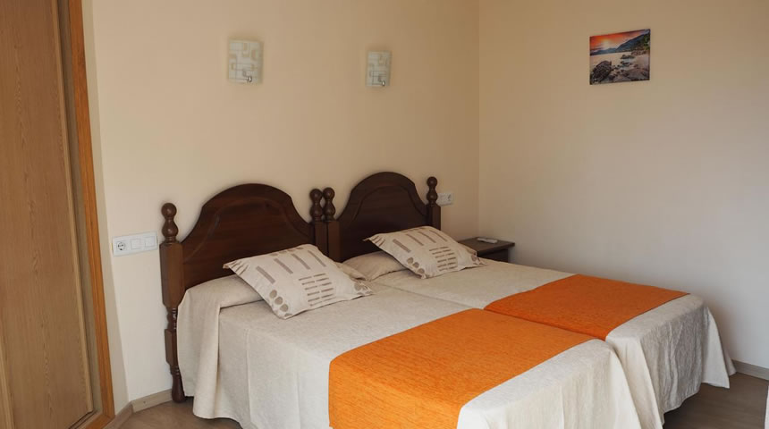 Hotel Andalucia Bedroom1