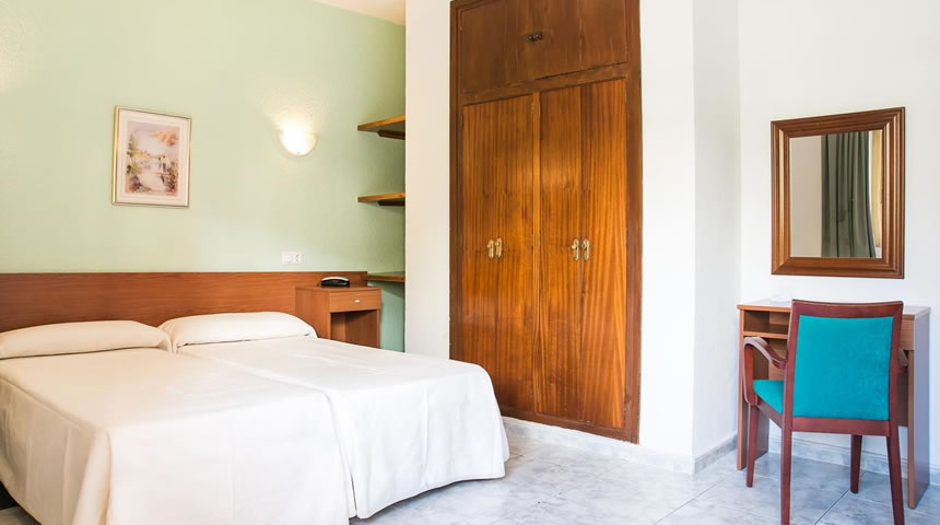 Hotel Camposol Bedroom