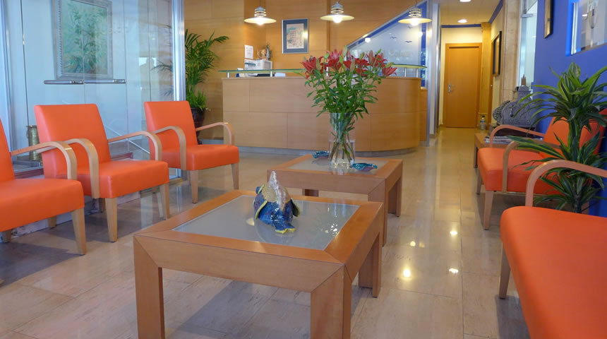 Hotel Colon Front Desk