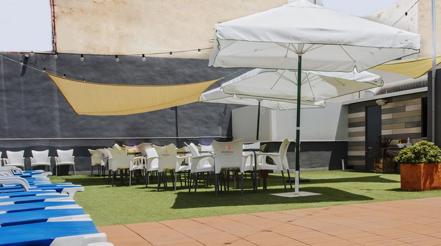 Hotel Cuco Dining Area