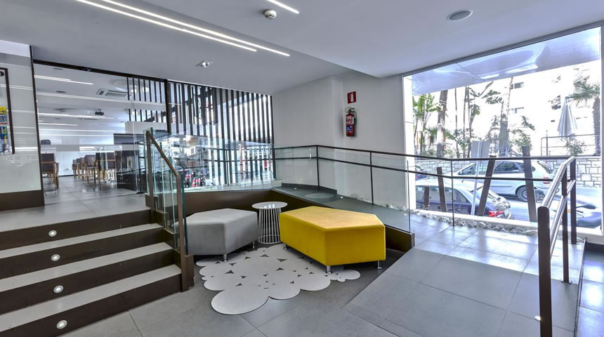 Hotel Montesol Front Desk