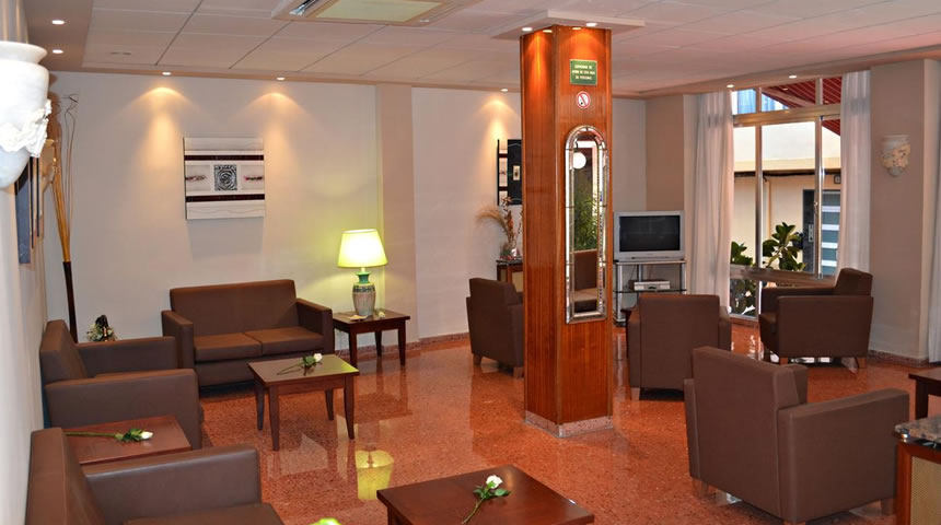 Hotel Primavera Lounge Area